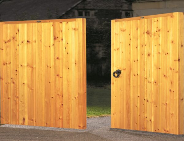 dalby wooden driveway gates
