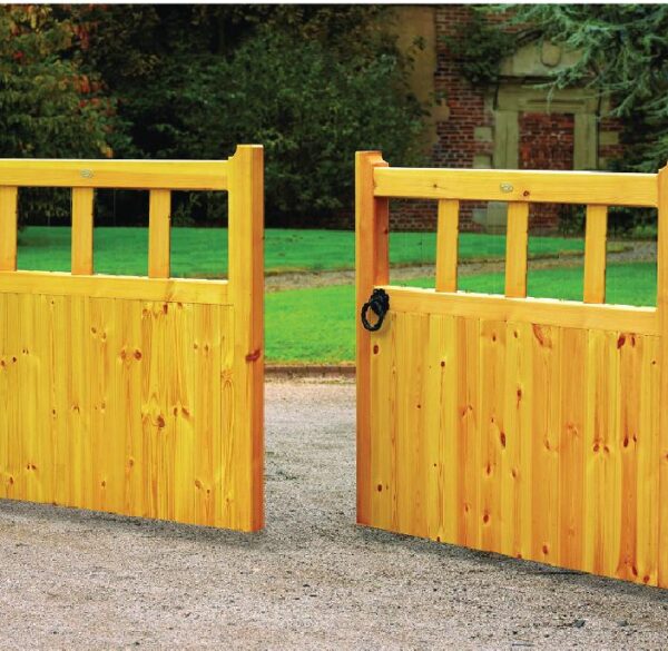 Gloucester Wooden Driveway Gates